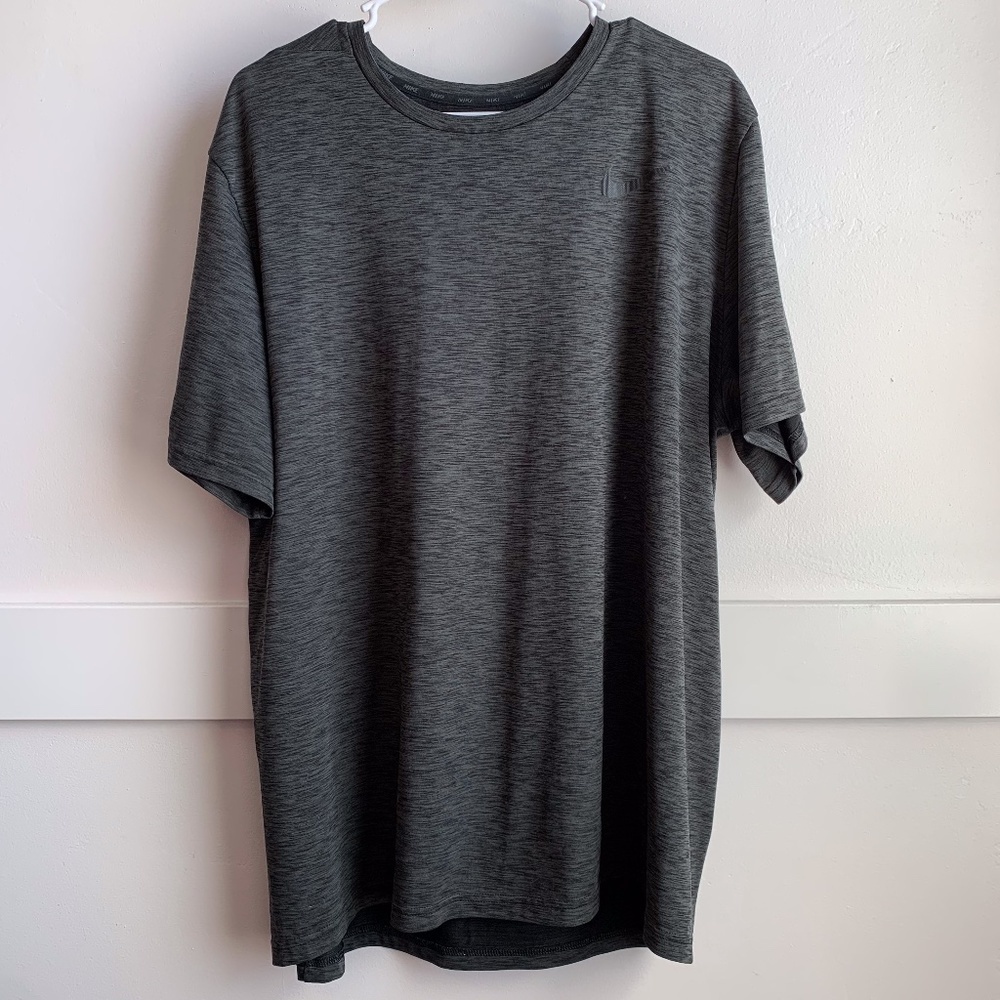 Nike Dri-Fit Heathered Gray Short Sleeve Shirt